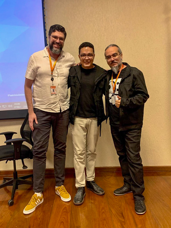 Palestrante e professores durante o terceiro dia de evento