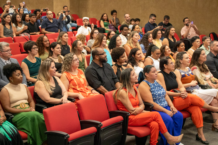 Formandos de pós-graduação do Centro Universitário Assunção