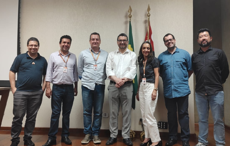 Marcos Gregório Borges, Leandro Trípoli, Paulo Giovanni Carro, Dennis Moriya Shimizu, Prof.ª Edineide Maria de Oliveira, Prof. José Olímpio Neto e Prof. Alessandro Venturini.