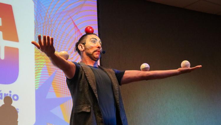 1º Sarau Cultural e Literário encerra semestre com arte e integração no Assunção